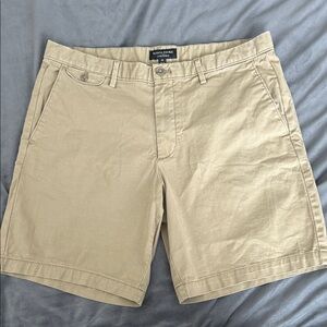 Banana Republic Men's Khaki Flat Front Shorts